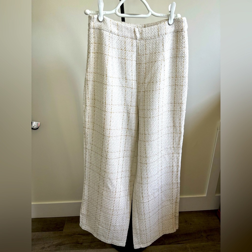 Elegant Cream and Gold Tweed Wide-Leg Pants